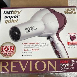 Revlon Ionic Hair Dryer 1875 Watts New Open Box